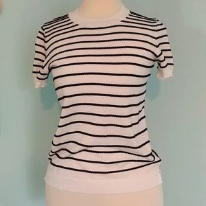 XS H&M Short Sleeve Sweater